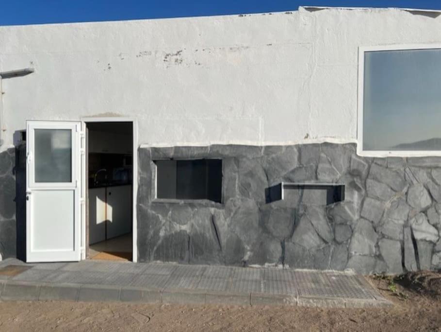 Acogedor Apartamento En Famara Exterior photo